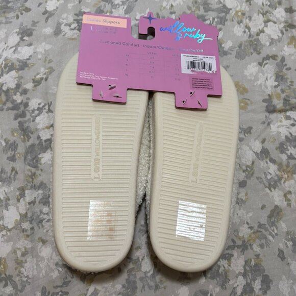Willow & Ruby Cozy Cream Slippers with Embroidered Leopard Flowers Large 9 10 - Picture 4 of 5